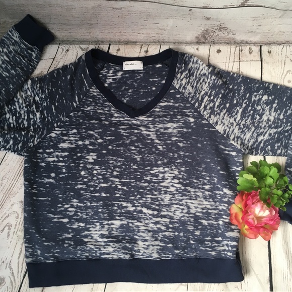 😎 Mottled Blue and white crewneck sweatshirt - Picture 2 of 5